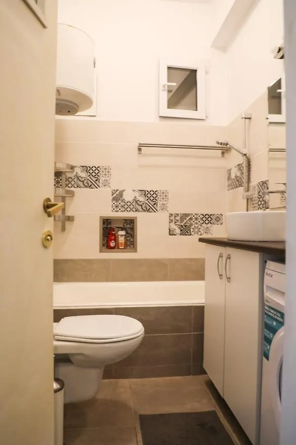 Ultracentral Cozy Apartment Near Old Town Bucharest